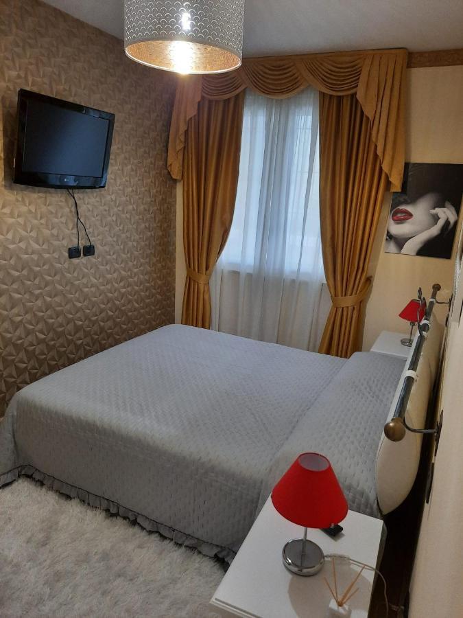 Appartamento Elite Du Lac Desenzano del Garda Dış mekan fotoğraf